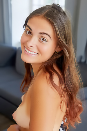 Bronzed Belle picture gallery