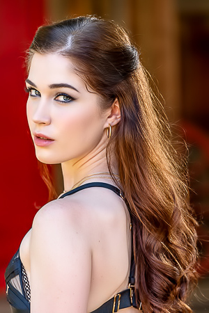 Evelyn Claire Fucks With Stranger