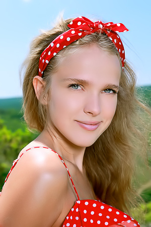 Xenia Elfin Beauty Is Soon Naked In The Sunshine