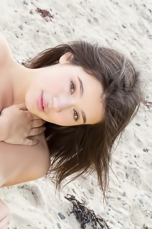 Davia Kelly Swaying And Panting Against A Beach Tower