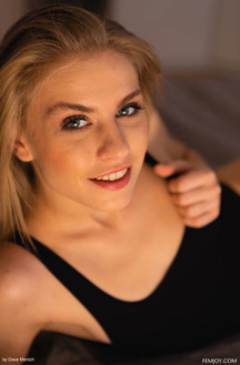 Bonnie Dolce In Wonderful Debut Getting Naked