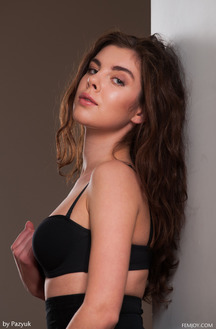 Gorgeous DAVINA P Young Pussy