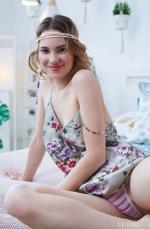 Diana Jam Exposing Her Shaved Pussy And Curvaceous Ass