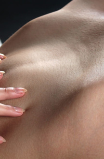 Elfa Floria Undresses In A Sensual Striptease