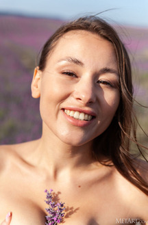 Sumiko Voluptuous Beauty Is Soon Naked Among The Flowers