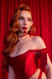 Lacy Lennon Redhead Pornstar In All Red Room