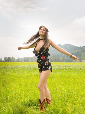 Girl Of Nature Muirina Fae