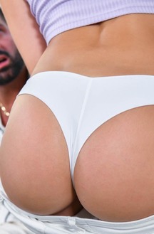 Rebecca Volpetti In Breathtaking DP Threesome That Includes Sloppy Gagging Blowjobs