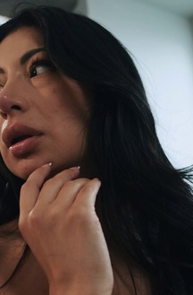 Cami Strella Deepthroats A Big Dick On The Office Desk