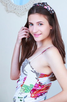 Cute Angel Girl Yanetta With Hot Young Pussy