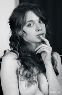 Siya Very Beautiful Brunette Teen