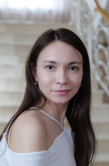 Dorothy Nude Ladie Spreads Her Legs