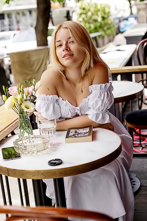 Beautiful And Natural Bianca Bell