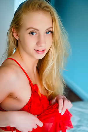 Alice Blue Kicking Her Long Legs High And Wide