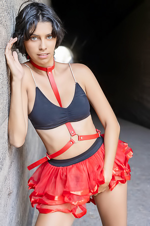Kensi Perfect Body And Gorgeous Features Captured By Tora