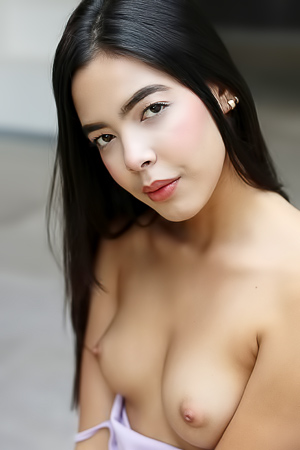 Fortuna Kubera Lures You In With A Sexy Striptease