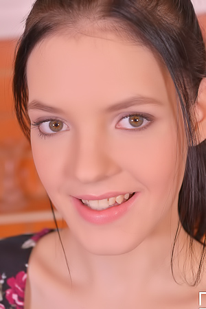 Anie Darling Lives Her Bathroom Fantasy With Toys