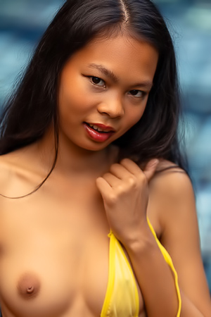 Pors yellow bikini soaked, fucking poolside under sun