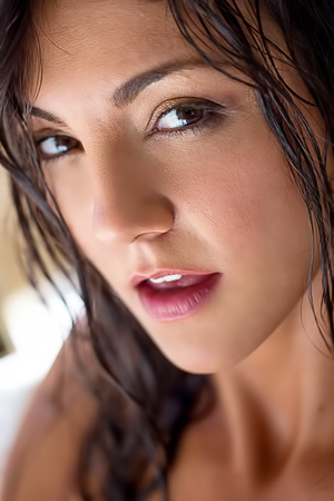 Tomi Taylors Lust-Filled Bathtub Fantasy