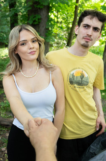 Jade Jadore Daring Encounter With A Stranger In A Risky, Pussy-licking Getaway