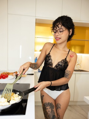 Lilith Baph Caresses Herself And Masturbates With Her Toy